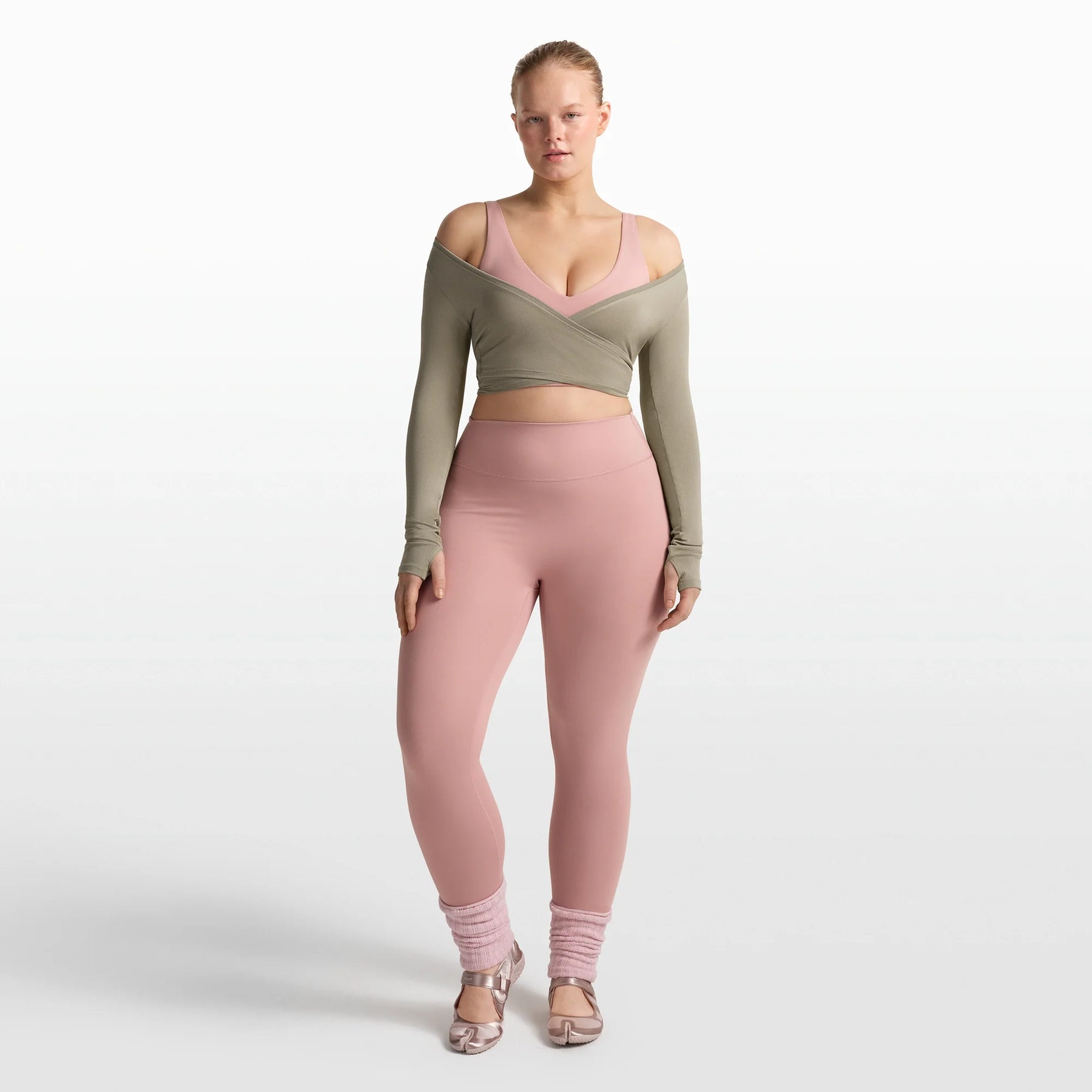 NikeSKIMS MATTE V-NECK BRA TOP | HIMALAYAN