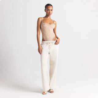 FITS EVERYBODY LACE CAMI BODYSUIT | MICA SKETCHED HEARTS
