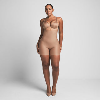 SKIMS BODY CORE SCULPT HIGH-WAISTED SHORT | SIENNA