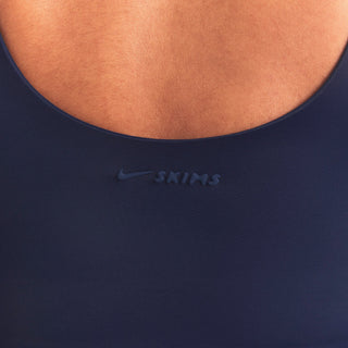 NikeSKIMS SHINE SCOOP NECK BRA TOP | NAVY