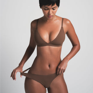 FITS EVERYBODY TRIANGLE BRALETTE | JASPER