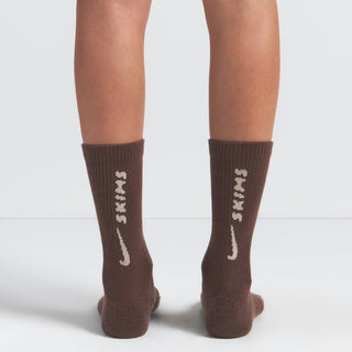 NikeSKIMS ACCESSORIES DRI-FIT™ CREW SOCK 3-PACK | DARK SEPIA MULTI