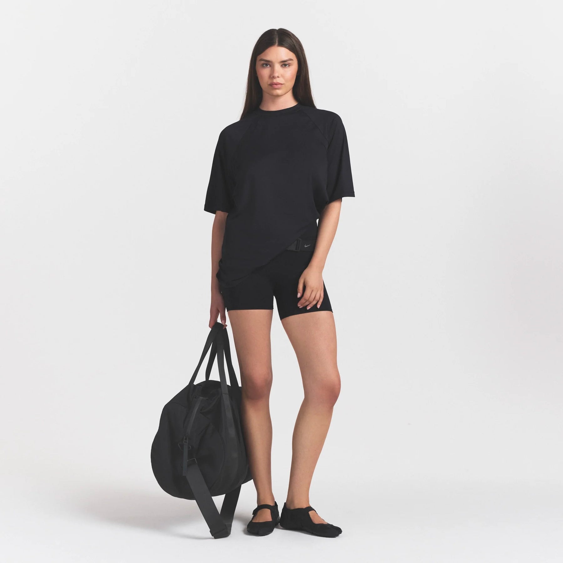 NikeSKIMS AIRY DRI-FIT™ OVERSIZED TEE | OBSIDIAN