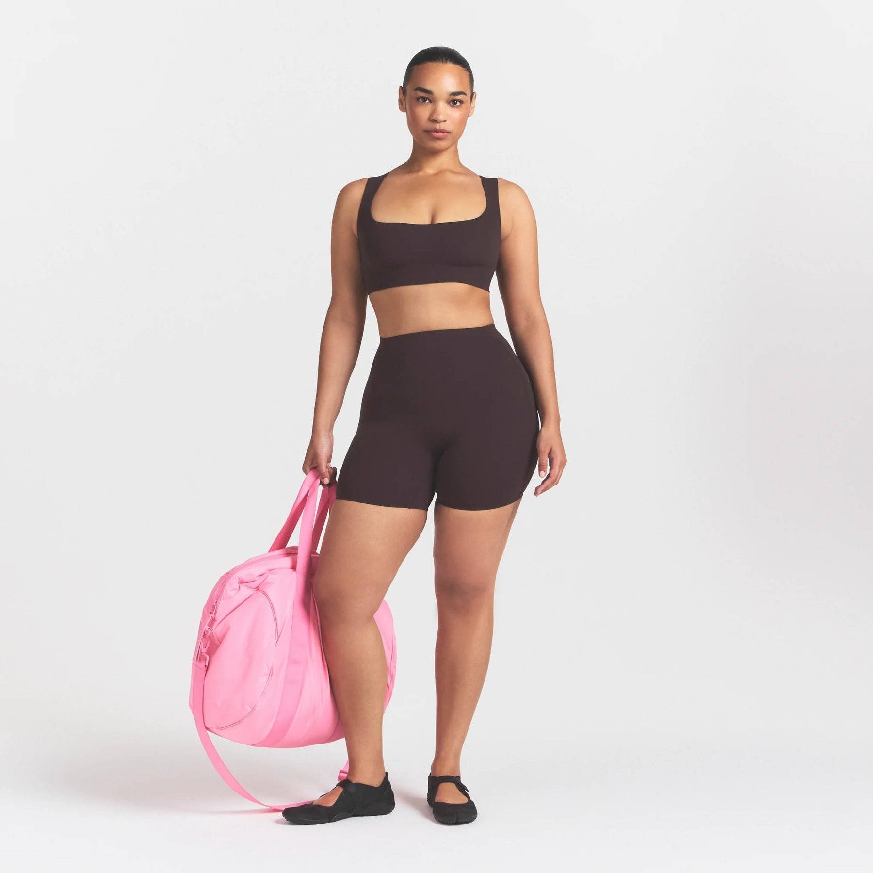 NikeSKIMS STUDIO STRETCH RACER BACK BRA | DARK ROAST