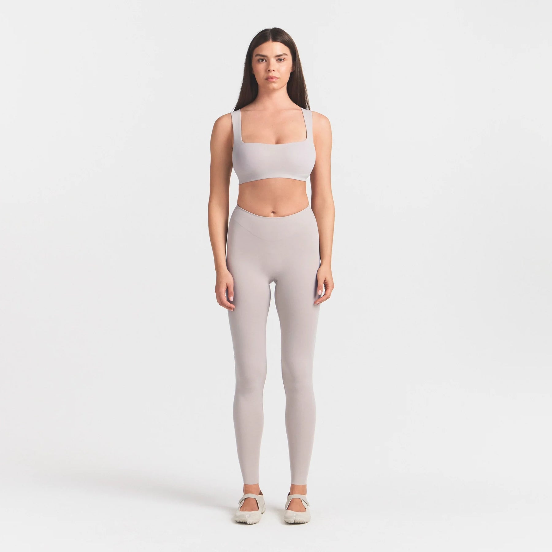 NikeSKIMS STUDIO STRETCH RACER BACK BRA | LINEN