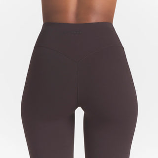 NikeSKIMS STUDIO STRETCH 26" LEGGING | DARK ROAST
