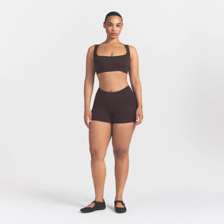 NikeSKIMS STUDIO STRETCH DIPPED 2" SHORT | DARK ROAST