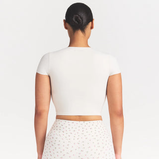 NikeSKIMS MATTE CROPPED CORSET TEE | IVORY