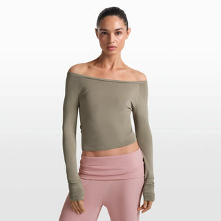 NikeSKIMS STRETCH KNIT LONG SLEEVE BOATNECK TOP | DUNE
