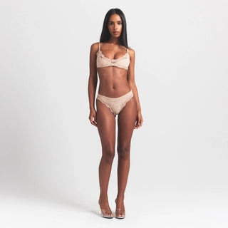 FITS EVERYBODY LACE TANGA | MICA SKETCHED HEARTS