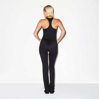 NikeSKIMS MATTE V-LINE 39" STRAIGHT LEGGING | OBSIDIAN