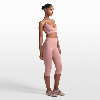 NikeSKIMS MATTE 17" V-LINE CROP LEGGING | HIMALAYAN