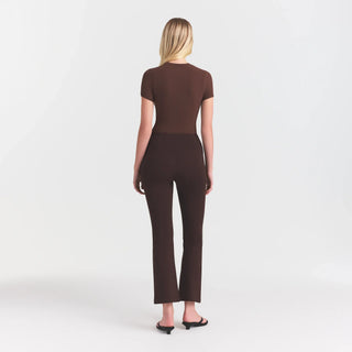 THE ESSENTIAL COLLECTION HIGH-WAISTED CROPPED KICK FLARE PANT | ESPRESSO