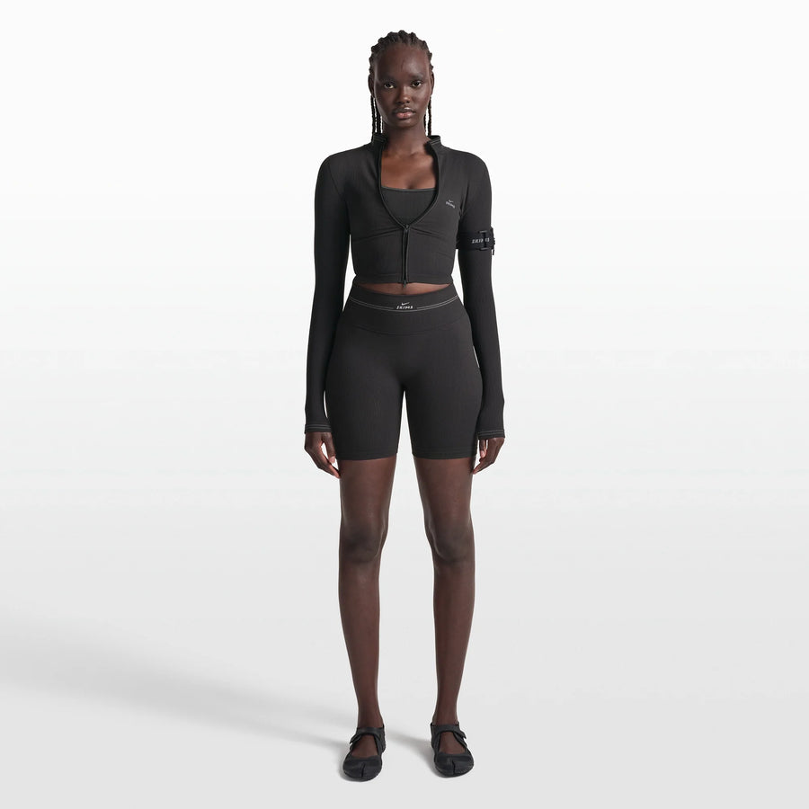 NikeSKIMS RIBBED SEAMLESS 5" BIKER SHORT | OBSIDIAN