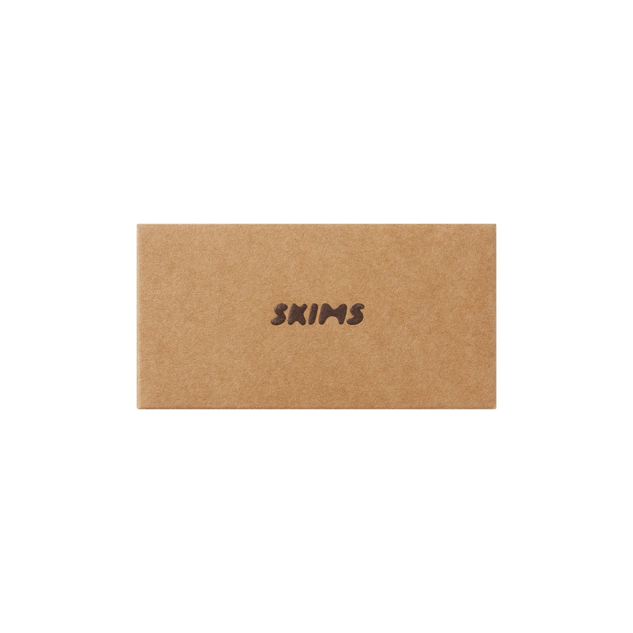 GETTING READY ACCESSORIES EMBOSSED LOGO CLAW CLIP | IVORY PEARL