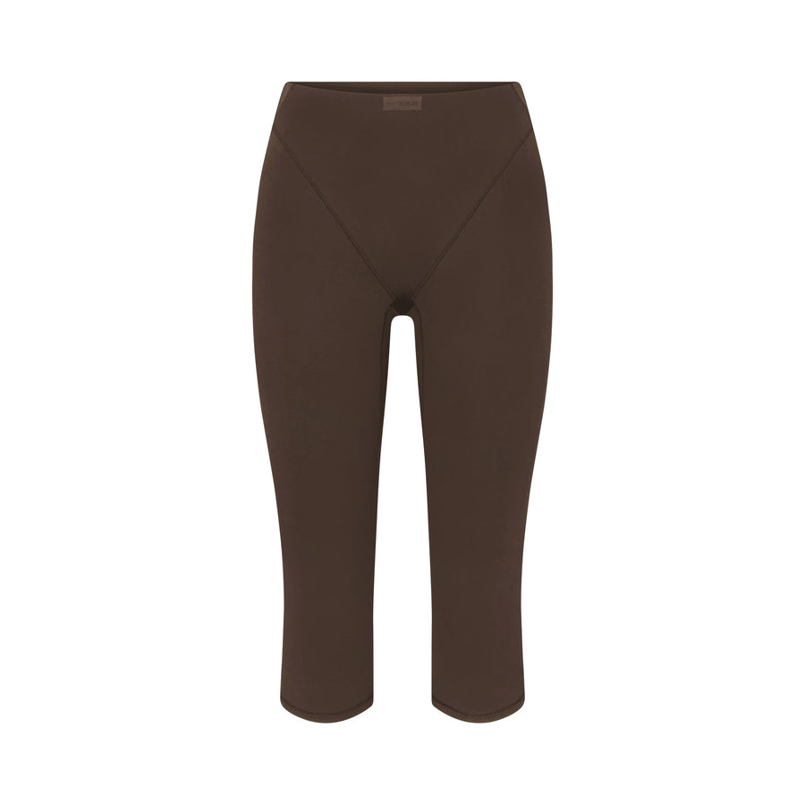 NikeSKIMS MATTE 17" V-LINE CROP LEGGING | DARK SEPIA