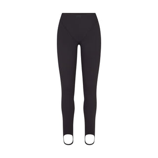 NikeSKIMS MATTE V-LINE STIRRUP LEGGING | OBSIDIAN