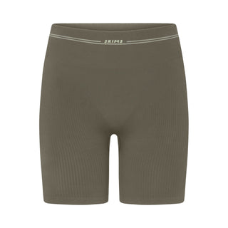 NikeSKIMS RIBBED SEAMLESS 5" BIKER SHORT | DUSTY OAKMOSS