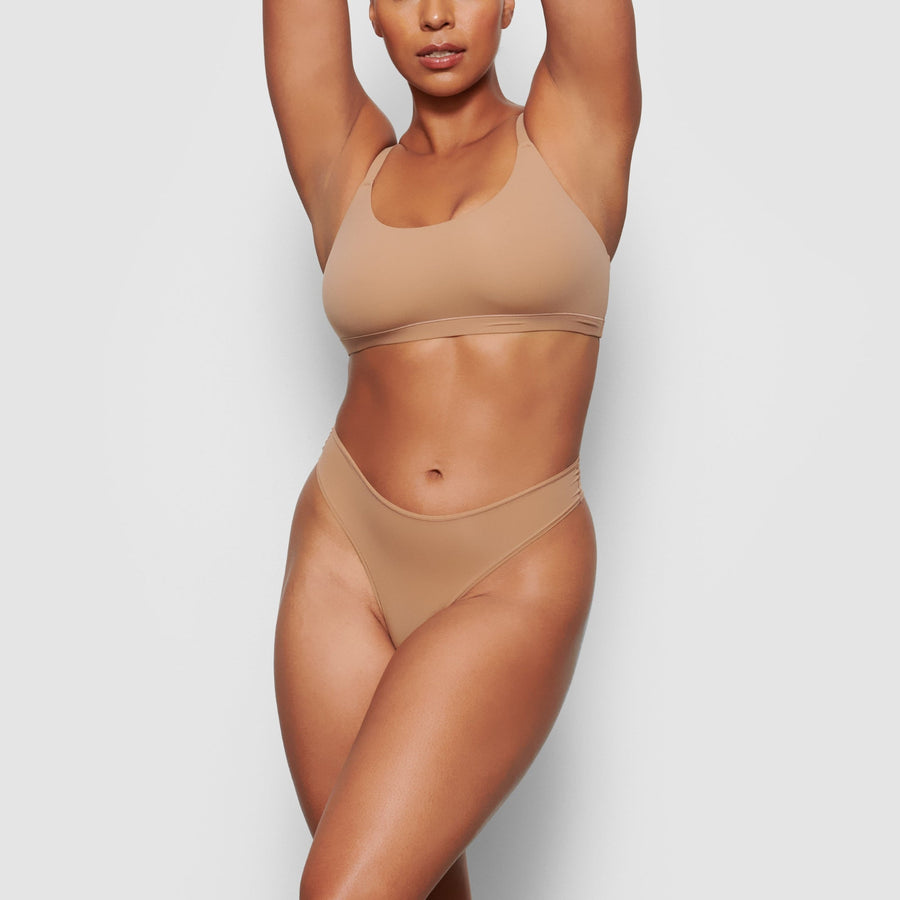 FITS EVERYBODY SCOOP BRALETTE | SIENNA
