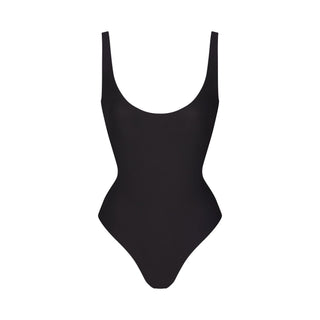 SKIMS BODY SCOOP LOW BACK THONG BODYSUIT | ONYX