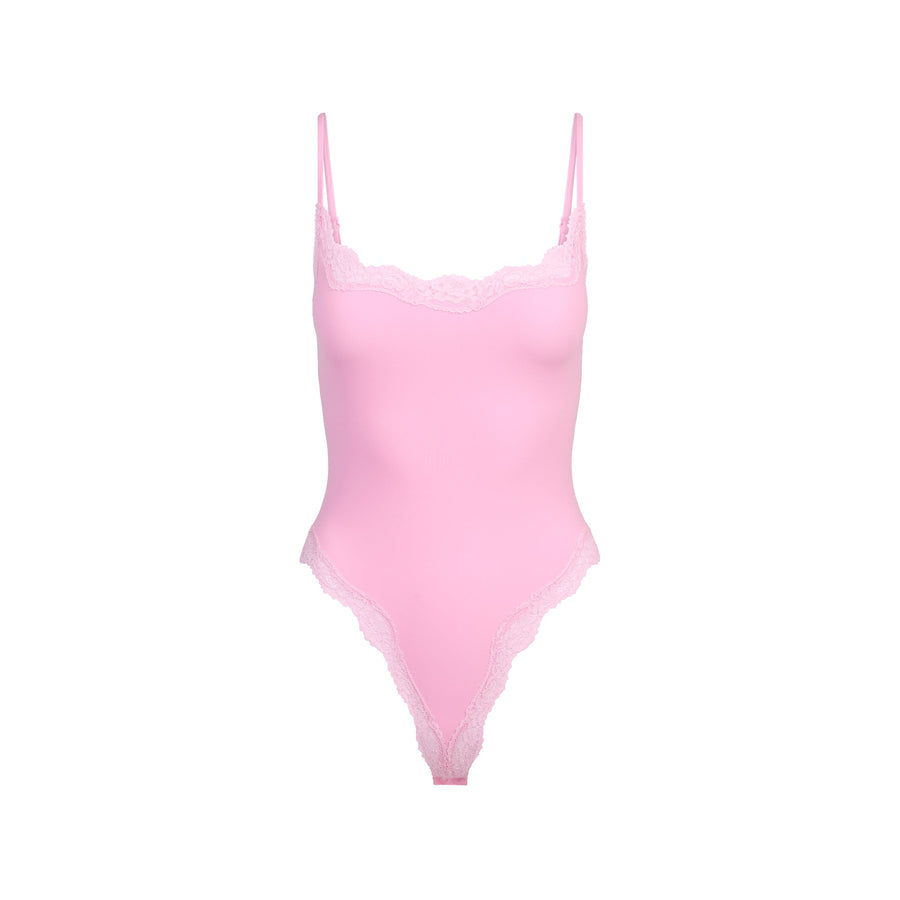 FITS EVERYBODY LACE CAMI BODYSUIT | BUBBLE GUM TONAL