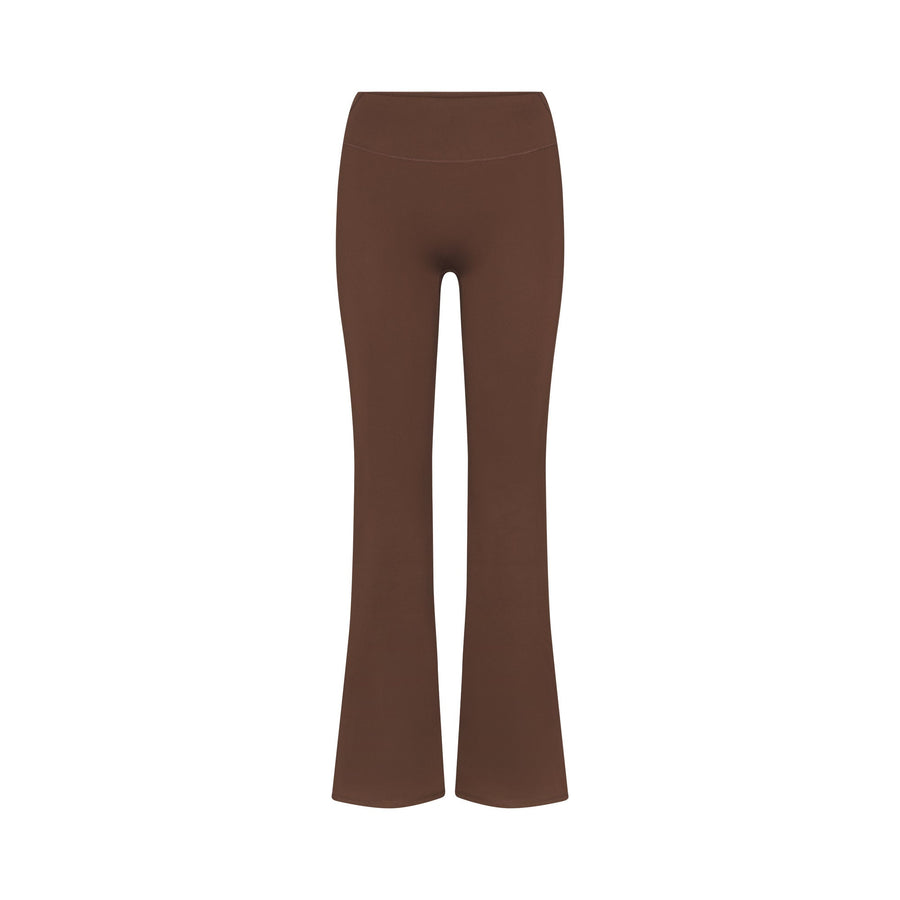 NikeSKIMS MATTE SLIM FLARE LEGGING | DARK SEPIA