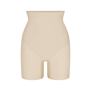 SKIMS BODY CORE SCULPT MID RISE SHORT | SAND