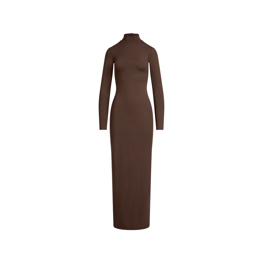 SMOOTH LAYERS TURTLENECK LONG DRESS | ESPRESSO