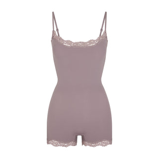 FITS EVERYBODY LACE ONESIE | ZINC