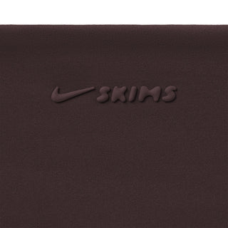 NikeSKIMS MATTE TWIST-FRONT BRA | DARK SEPIA