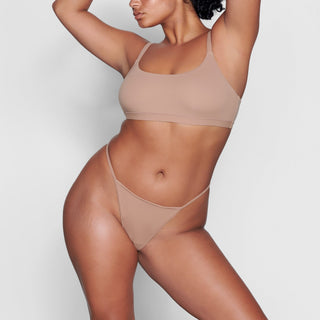 FITS EVERYBODY T-STRING THONG | SIENNA