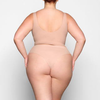 NAKED CHEEKY HIPSTER | MICA