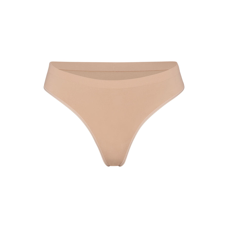 SOFT SMOOTHING SEAMLESS THONG | CLAY