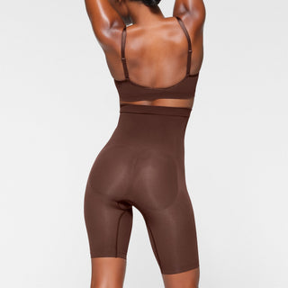 SEAMLESS SCULPT HIGH-WAISTED ABOVE THE KNEE SHORT | COCOA