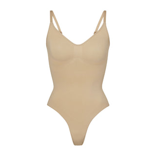 SEAMLESS SCULPT THONG BODYSUIT | CLAY