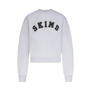 COTTON FLEECE LOGO CLASSIC CREWNECK | ONYX ARCHED LOGO PATCH