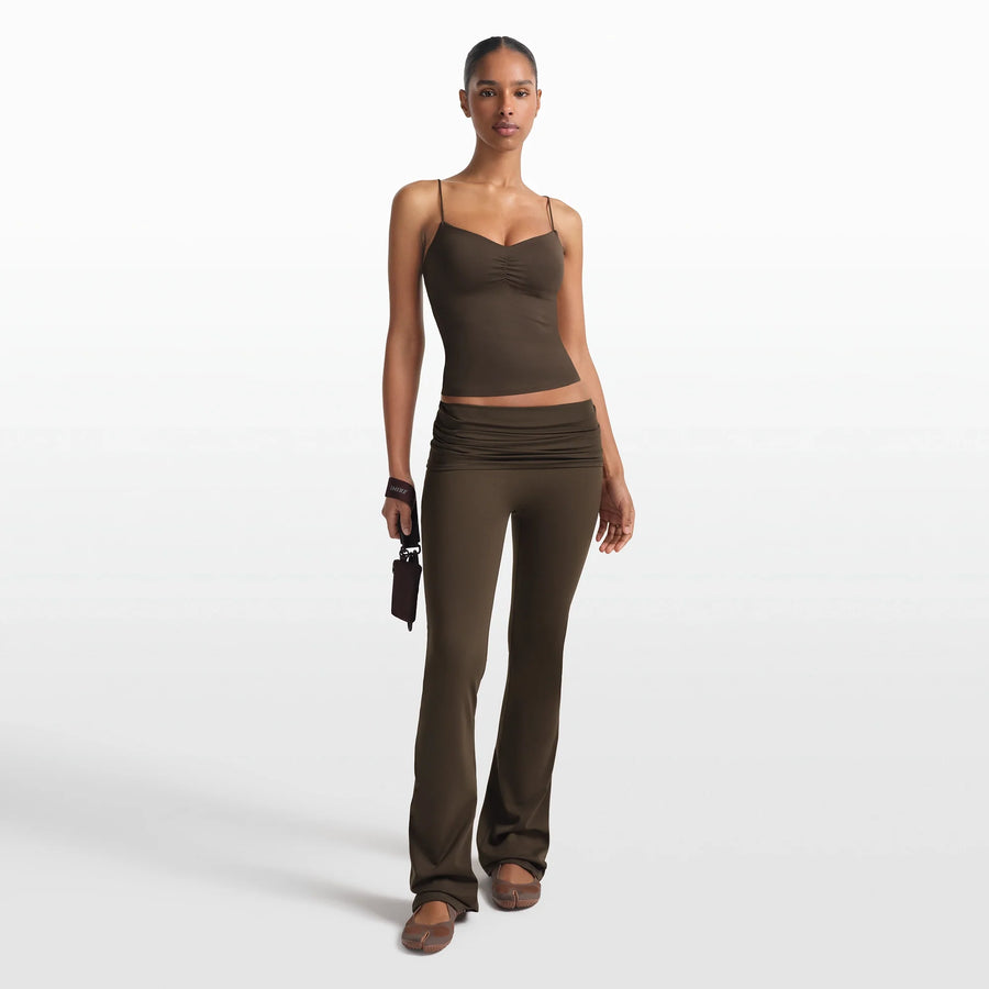 NikeSKIMS MATTE SHIRRED FRONT TANK | DARK SEPIA