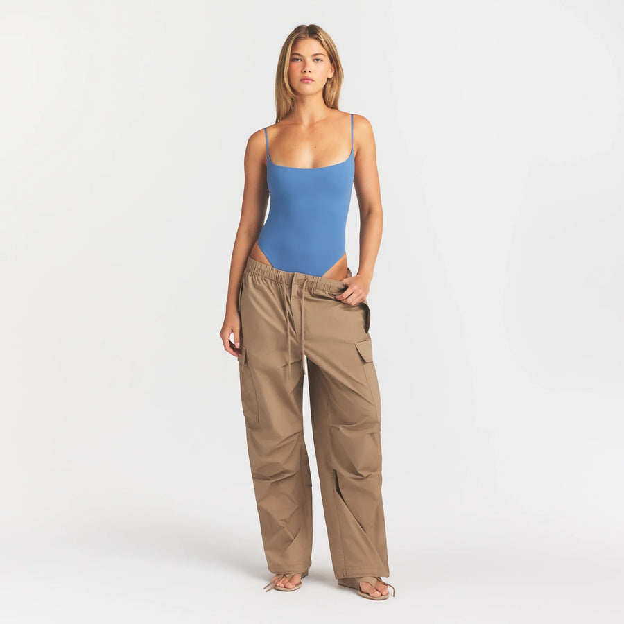 FITS EVERYBODY CAMI BODYSUIT | ARCTIC