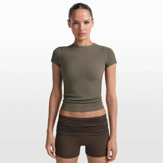 NikeSKIMS RIBBED SEAMLESS BABY TEE | DUSTY OAKMOSS
