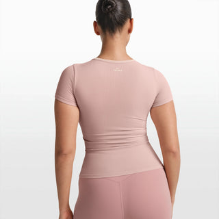 NikeSKIMS RIBBED SEAMLESS BABY TEE | HIMALAYAN