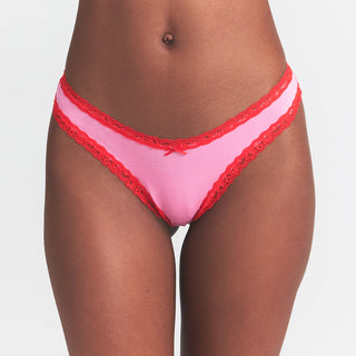 LIGHTWEIGHT COTTON LACE THONG | CARNATION CONTRAST