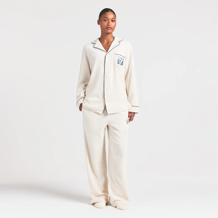 SKIMS FOR TEAM USA FLEECE UNISEX OLYMPIC OVERSIZED SLEEP TOP | ECRU
