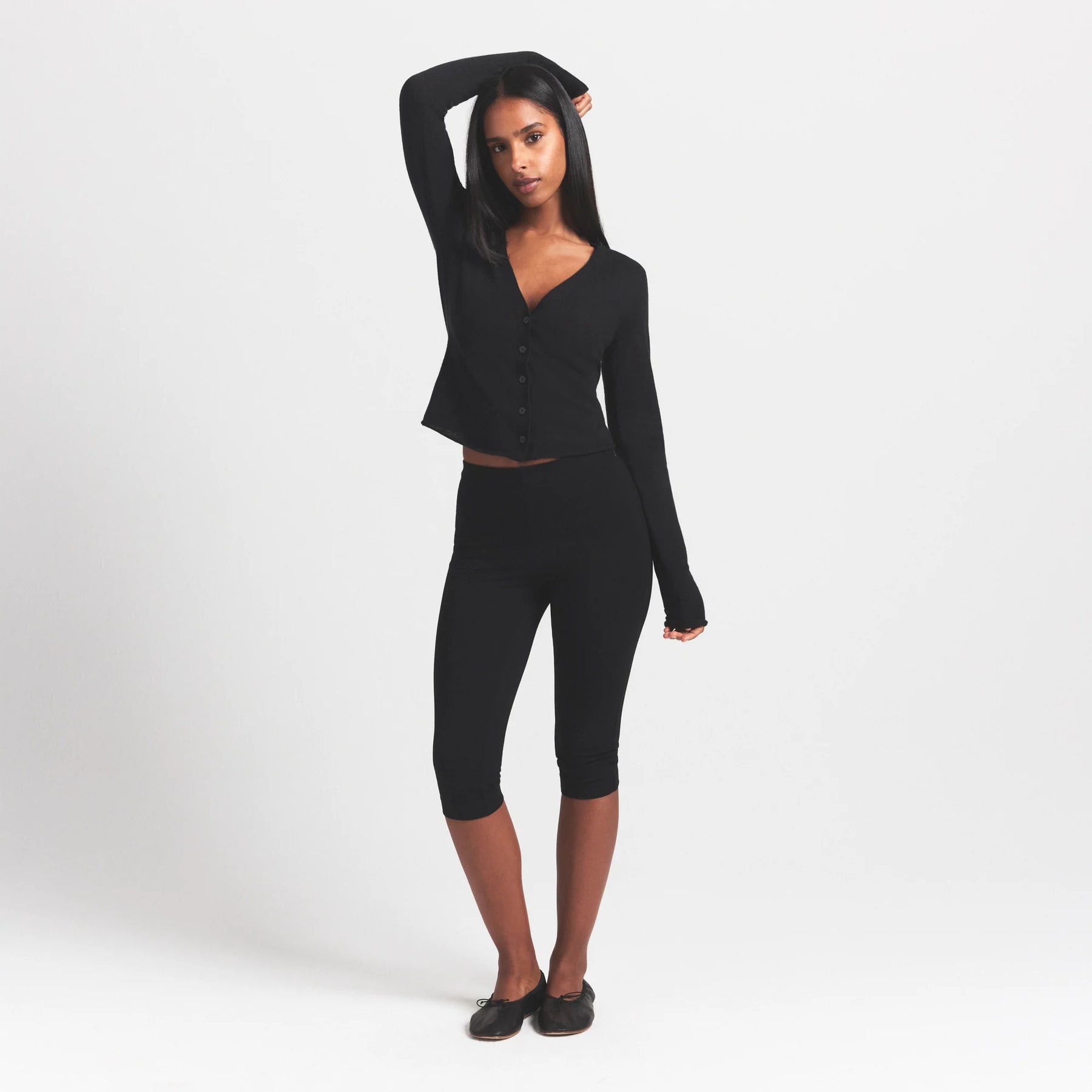 FEATHERWEIGHT CASHMERE CARDIGAN | ONYX