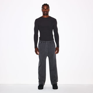 FITS EVERYBODY MENS SLIM LONG SLEEVE T-SHIRT | ONYX