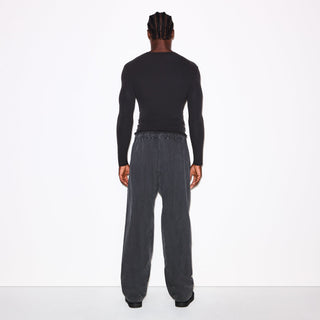 FITS EVERYBODY MENS SLIM LONG SLEEVE T-SHIRT | ONYX