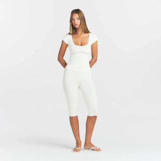 REFINED KNIT SCOOP NECK TOP | EGRET