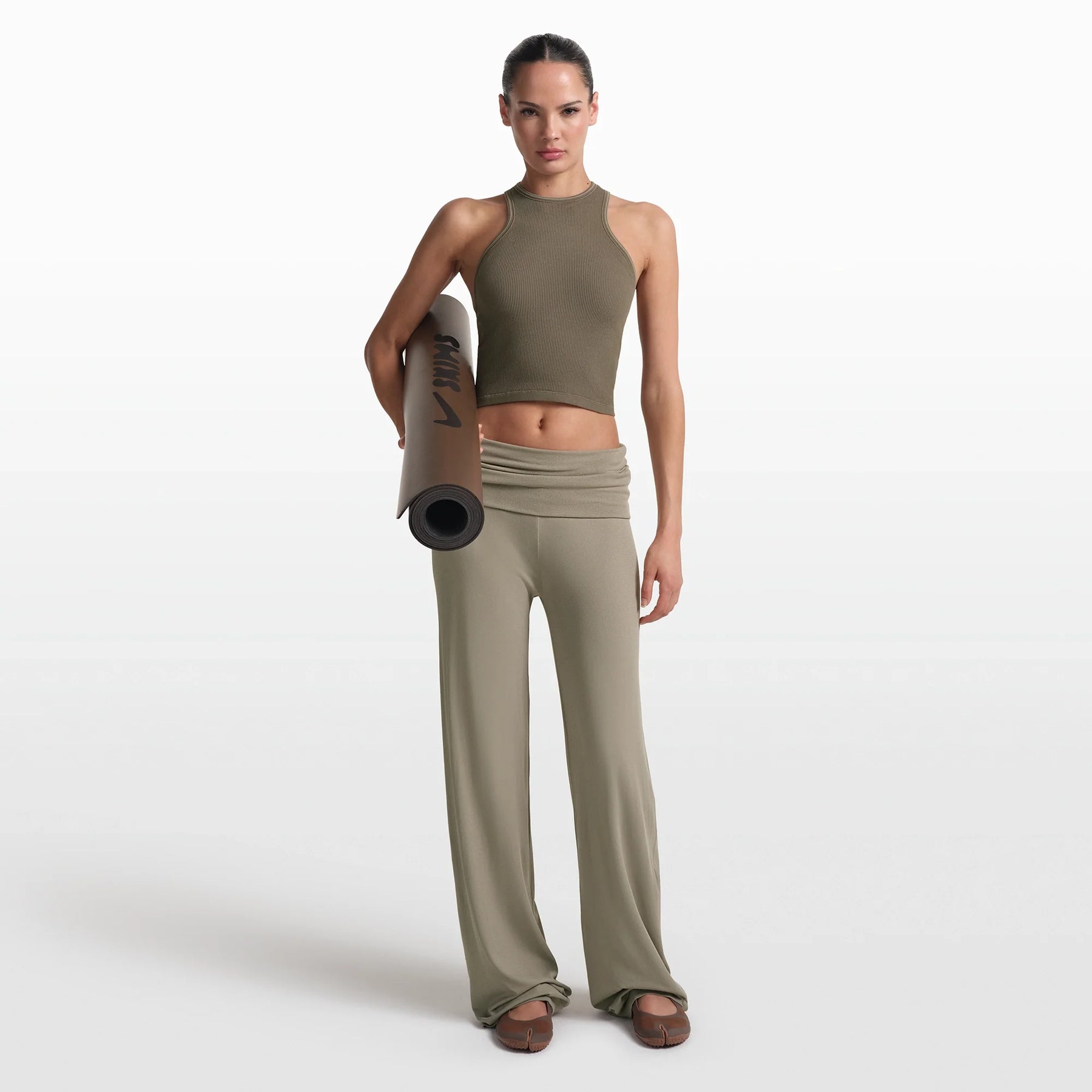 NikeSKIMS RIBBED SEAMLESS RACER FRONT TANK | DUSTY OAKMOSS