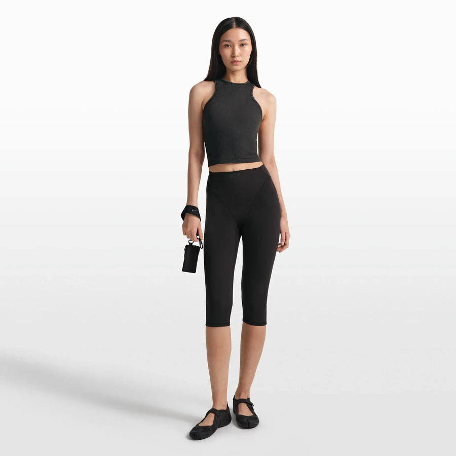 NikeSKIMS RIBBED SEAMLESS RACER FRONT TANK | OBSIDIAN