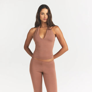 SMOOTH LAYERS HALTER TOP | NUTMEG
