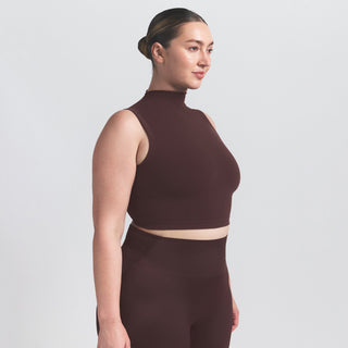 NikeSKIMS VINTAGE SEAMLESS MOCK NECK BRA TOP | PHOENIX